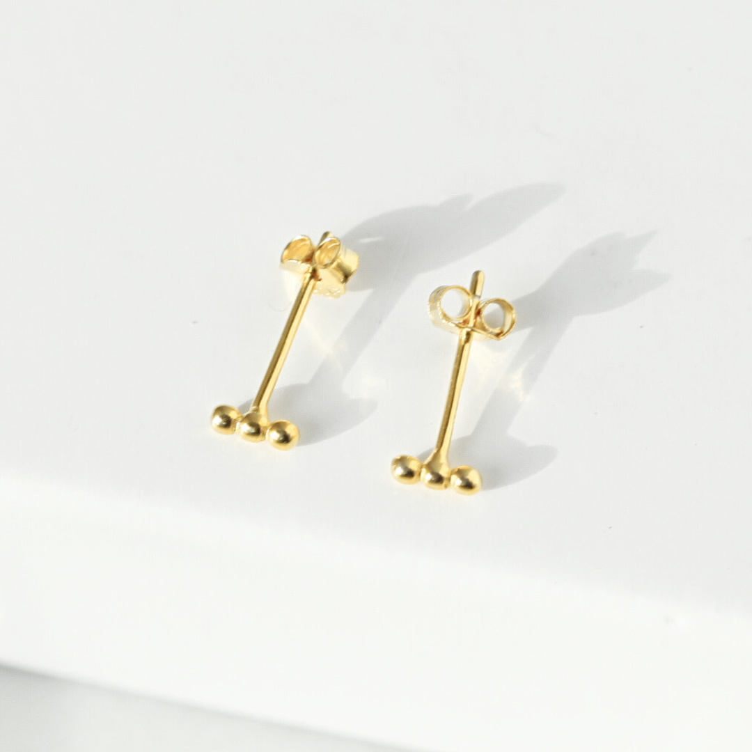 Dot Bar Studs