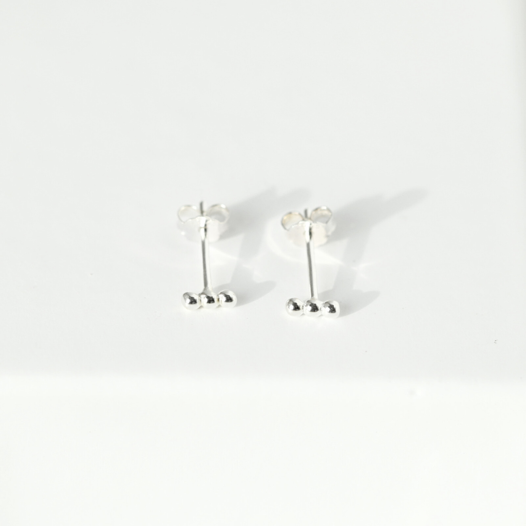Dot Bar Studs