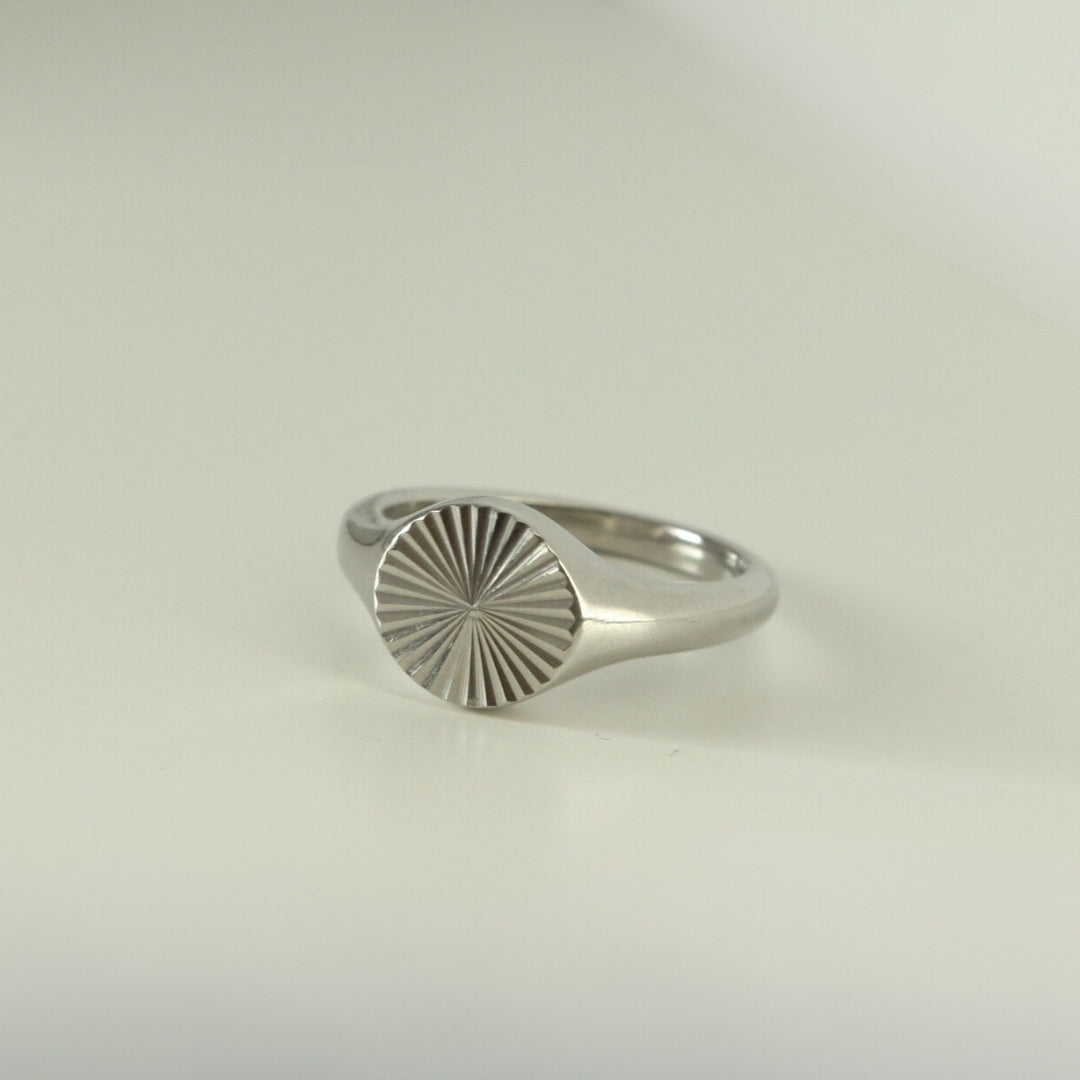 Pacsun Rings Sun Signet Ring – Saska Jewellery