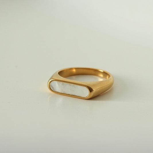 White Shell Flat Ring